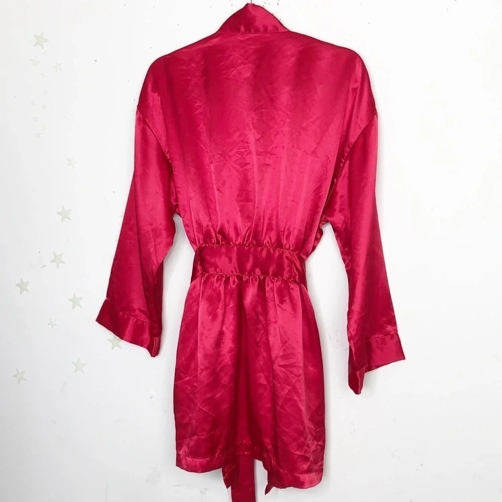𝅺Victoria’s Secret red silky short kimono robe